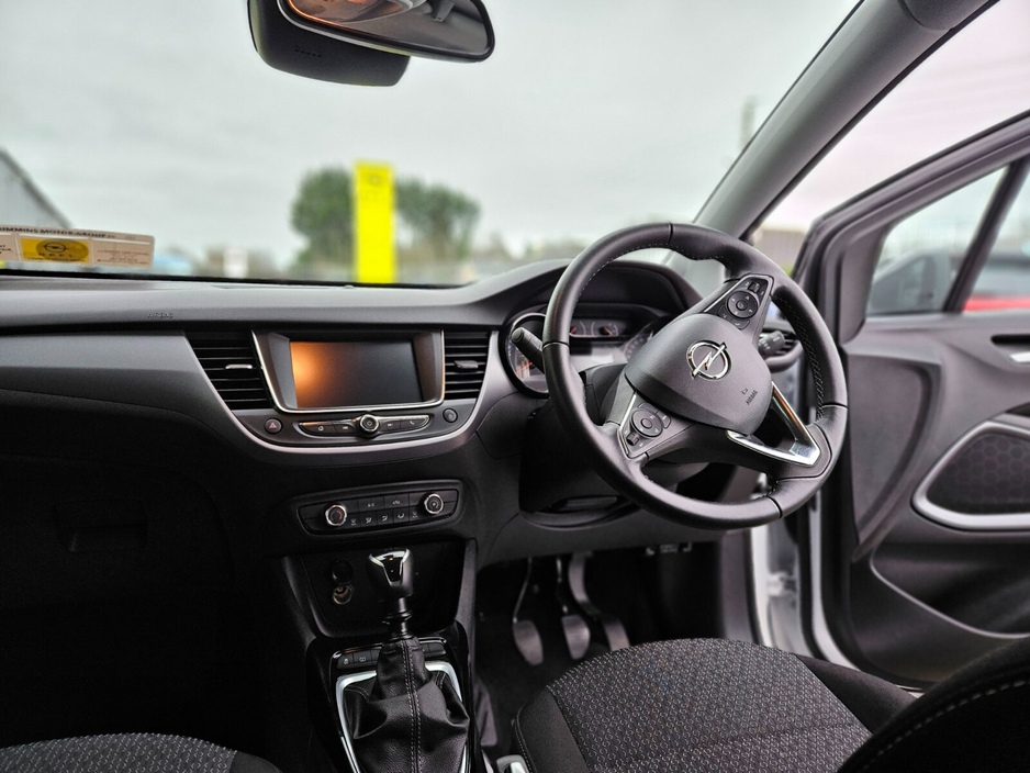 2024 Opel Crossland X  €25,950