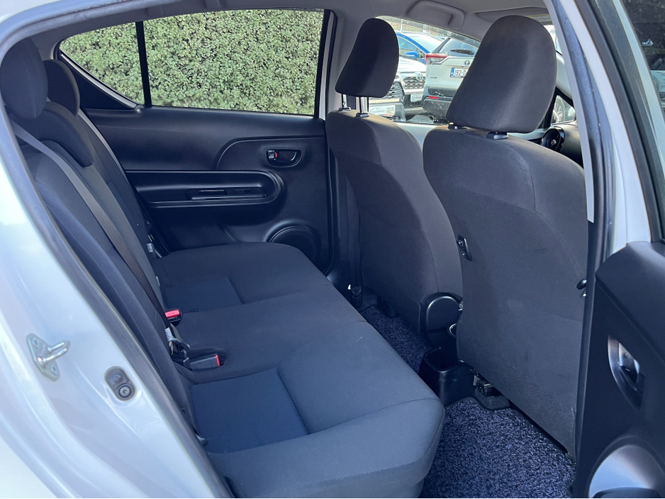 2020 Toyota Aqua AUTOMATIC HYBRID 1.5 PETROL //KEYLESS ENTRY//REVERSE CAMERA// €13,950