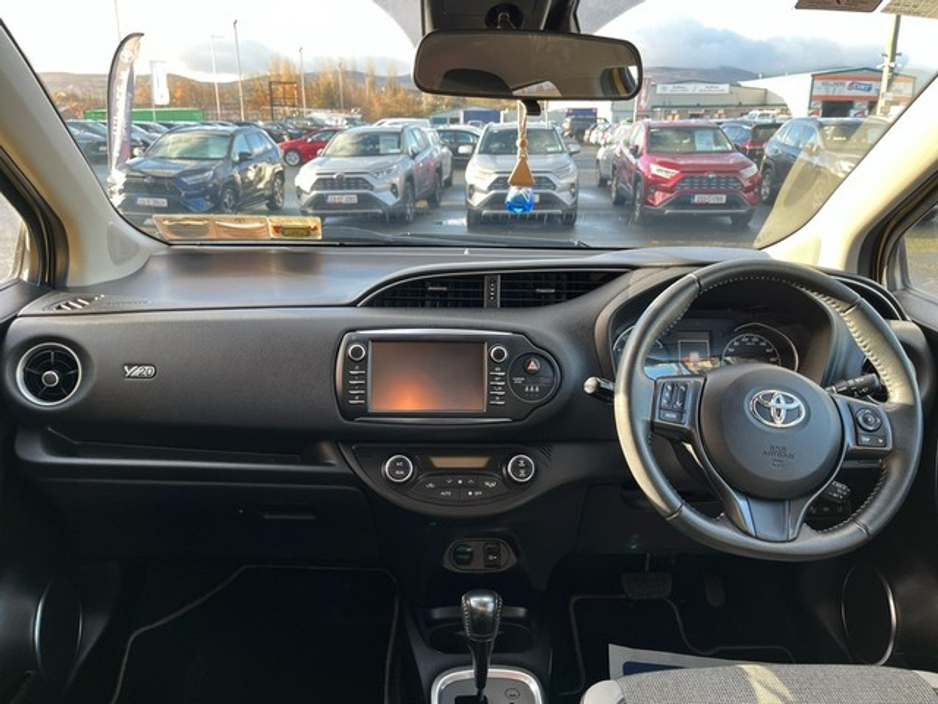 2019 Toyota Yaris HYBRID ELECTRIC Y20 €16,500