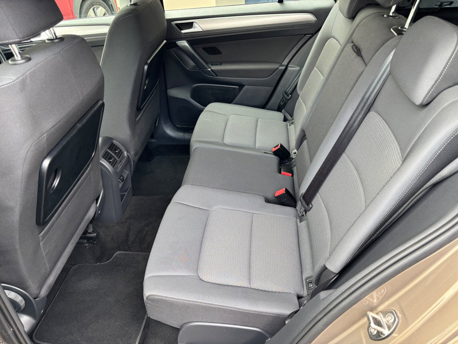 2015 Volkswagen Golf SV 1.6 TDI 110 bhp Comfortline €10,950