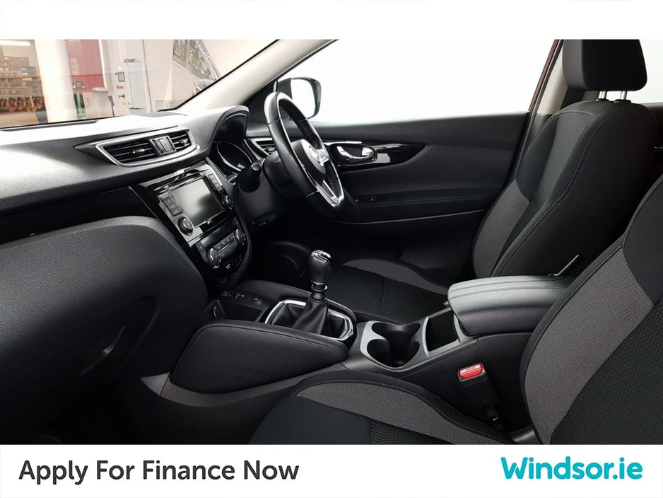 2021 Nissan Qashqai 1.3 PET SE €21,495