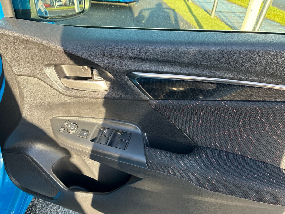 2015 Honda Fit 1.5L Petrol Hybrid Automatic