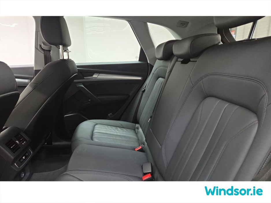 2024 Audi Q5 35 TDI 163HP S tronic SE €55,995