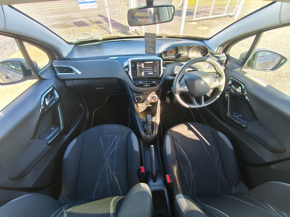 2013 Peugeot 208 1.0 VTI 68 bhp Active €6,500