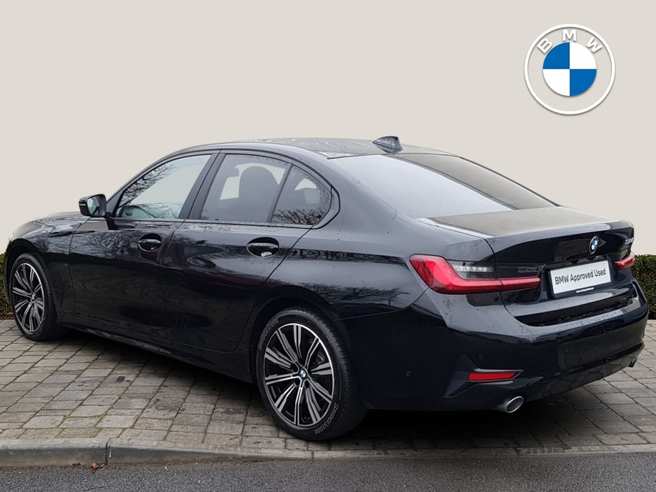 2022 BMW 3 Series 318d SE €39,995
