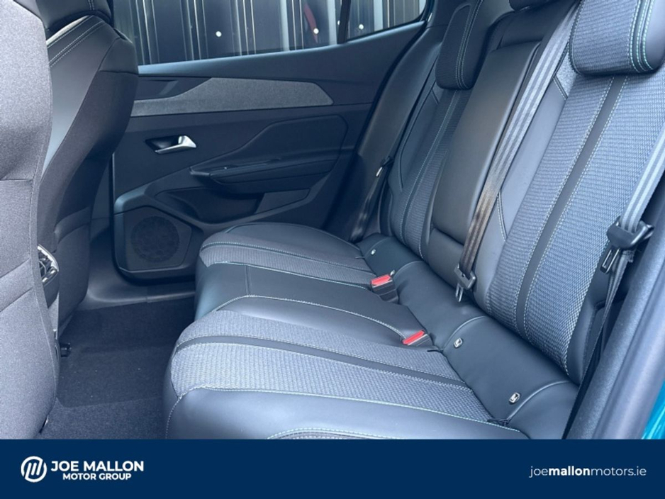 2026 Peugeot 408 1.2 Allure Hybrid €40,395