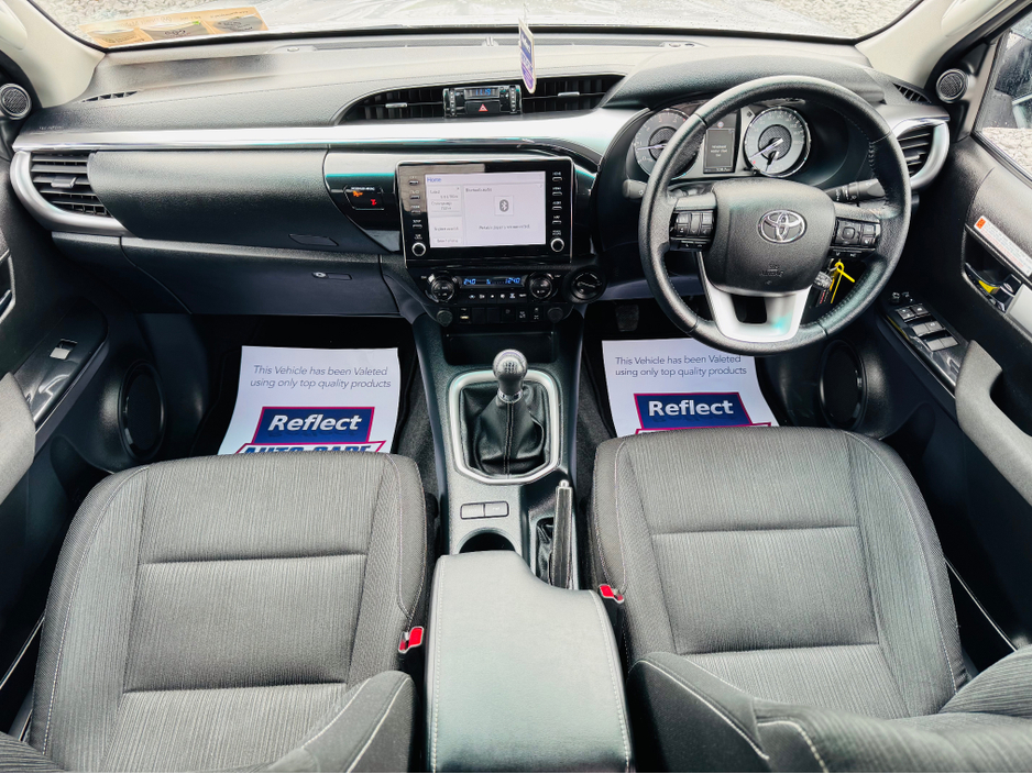 2023 Toyota Hilux *NO VAT* 2.8 SR5 DOUBLE CAB 4DR #300 €45,999