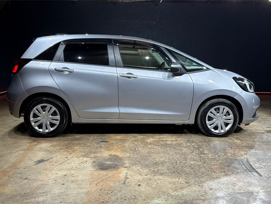 2024 Honda Fit VERY LOW MILEAGE - E-HEV - REVERSE CAMERA - PARKING SENSORS - ANDROID AUTO / APPLE CARPLAY €22,950