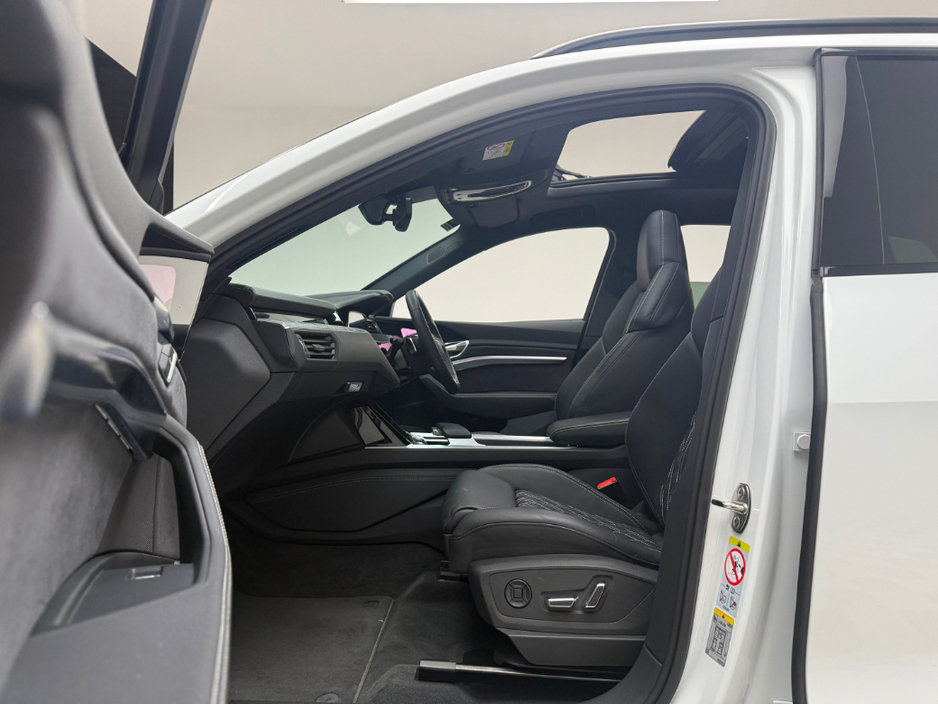 2023 Audi e-tron 55 VORSPRUNG QUATTRO €59,990