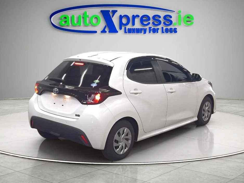 2020 Toyota Yaris 1.5 Hybrid X Automatic, Low mileage €17,995