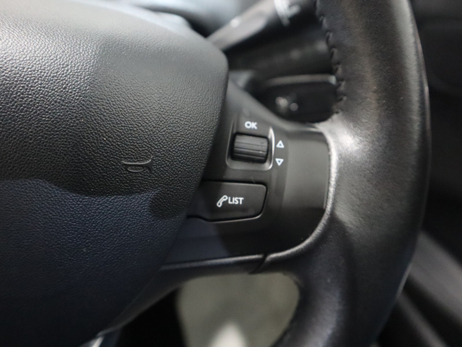 2016 Peugeot 2008 *33*  ACTIVE 1.6 BLUE HDI 100 4 4DR €11,900