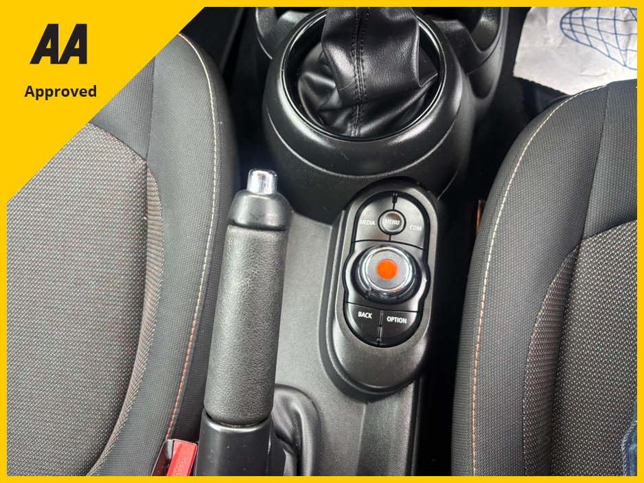 2018 MINI Cooper 1.5 3DR COOPER LOADED WITH SPEC €12,950