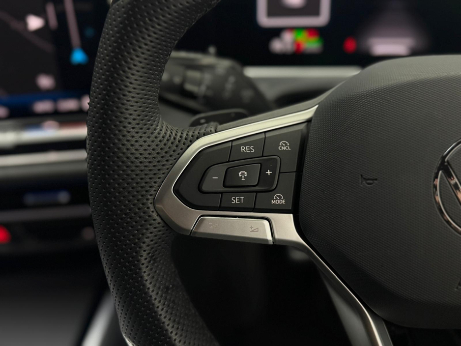 2025 Volkswagen Passat R-LINE 1.5 PHEV DSG €42,990