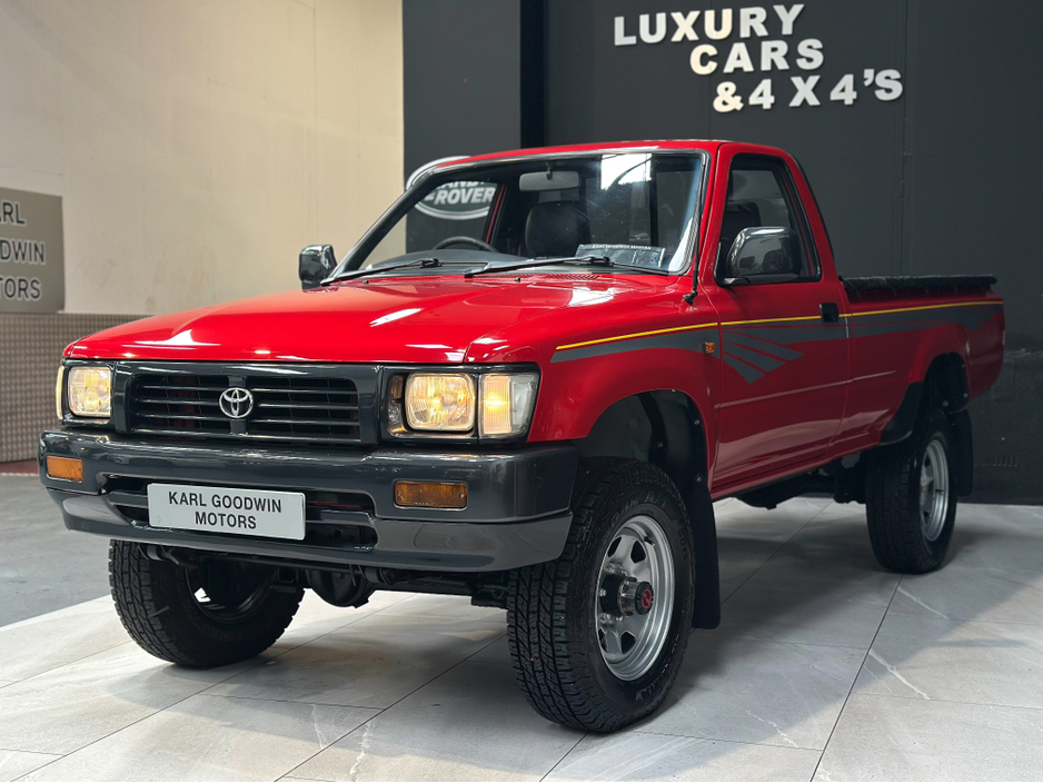 1996 Toyota Hilux 2.4D PICK UP MINT CONDITION €29,950