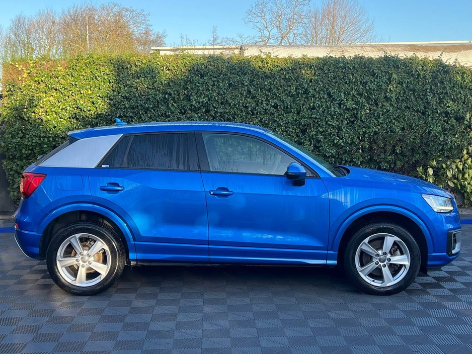 2017 Audi Q2 SPORT 1.0 TFSI // LOW MILEAGE // HEATED SEATS // DIGITAL CLUSTER // APPLE CARPLAY/ANDROID AUTO €18,950