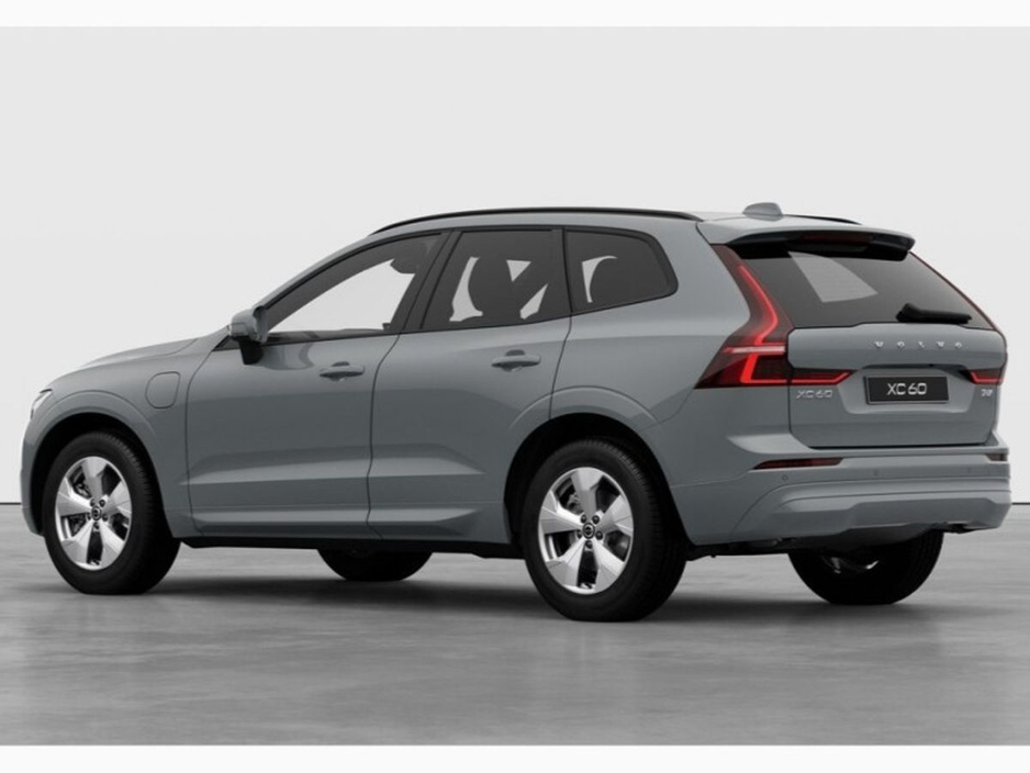 2026 Volvo XC60 T6 PHEV Core €68,895