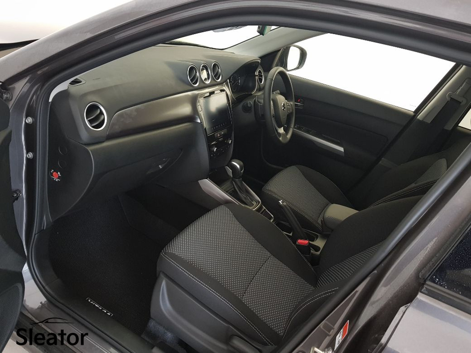 2026 Suzuki Vitara Motion AGS €35,600