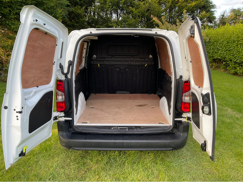 2019 Peugeot Partner ACTIVE PLUS 1.6 BLUEHD BLUEHDI 75 650 €11,750