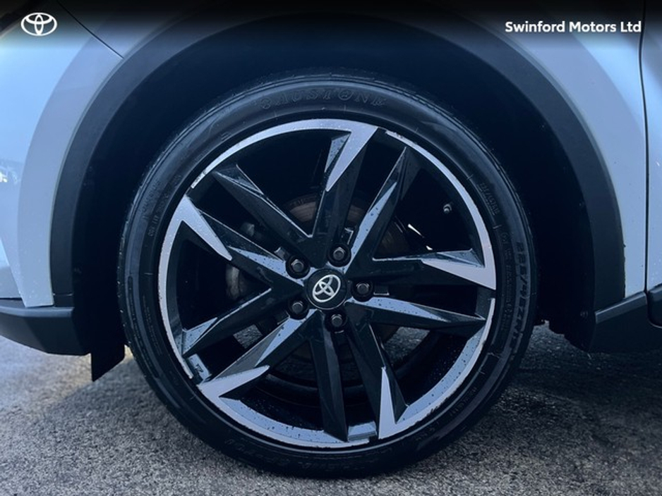 2023 Toyota C-HR C-HR 2.0 HYBRID GR SPORT