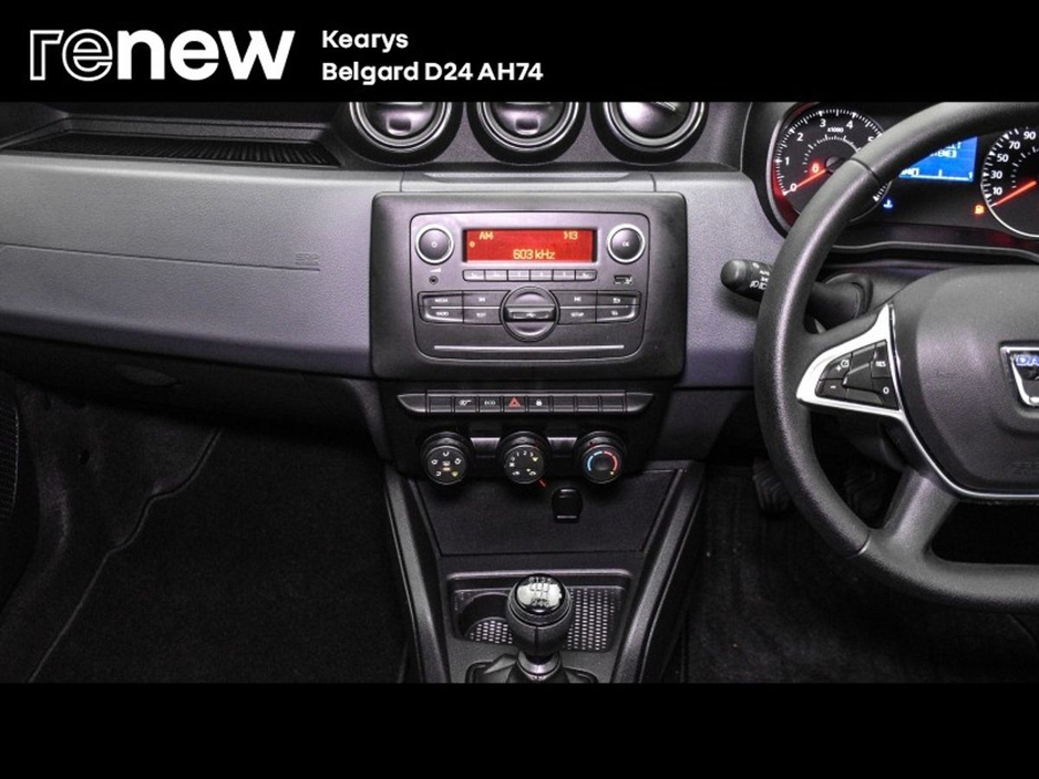2020 Dacia Duster Blue dCi 115 Essential €13,400