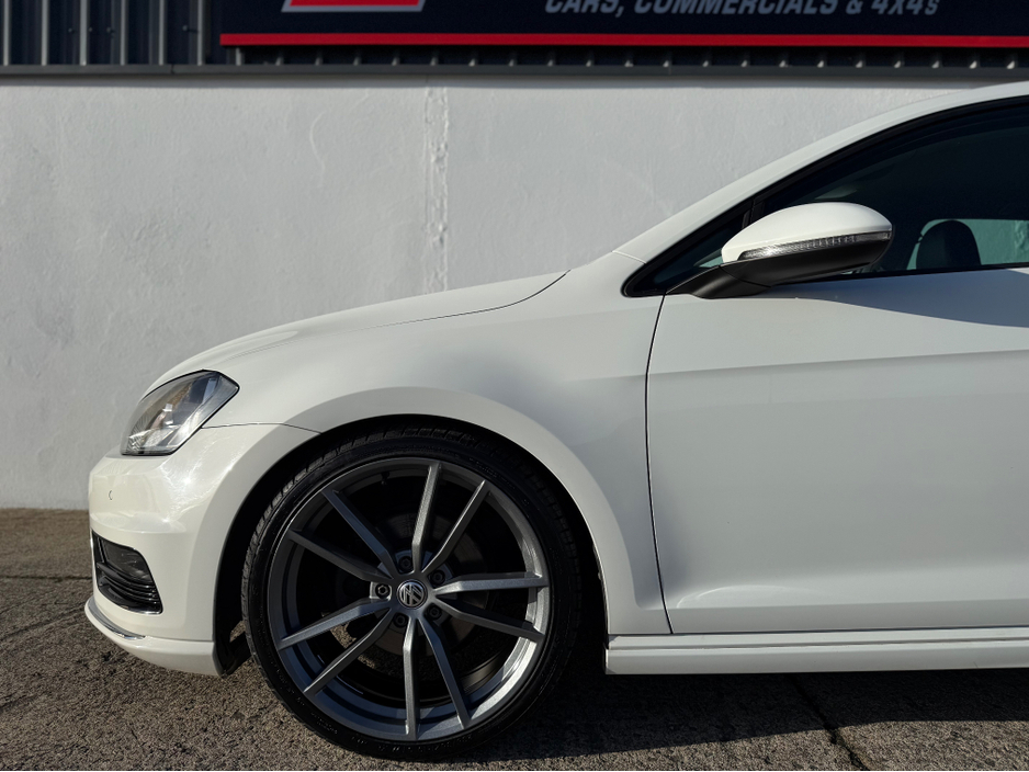 2017 Volkswagen Golf HIGHLINE 1.6 TDI MANUAL 5SPEED 110HP 5DR €17,750