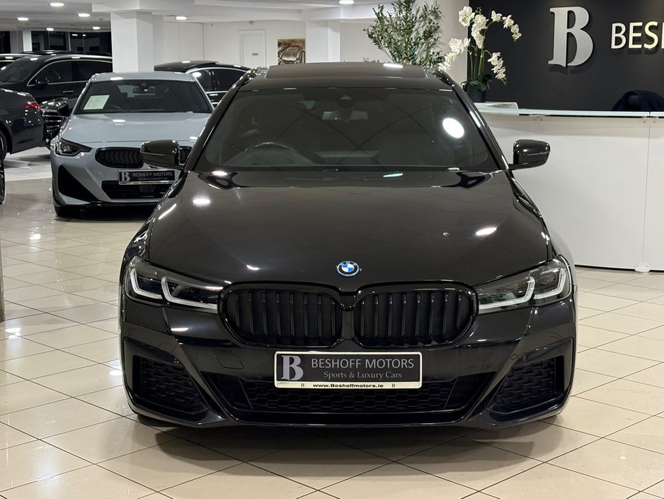 2022 BMW 5 Series 530e M-SPORT PRO TOURING=LOW MILES//HUGE SPEC=FULL SERVICE HISTORY=221 D REG=ONLY €140 ANNUAL ROAD TAX//TAILORED FINANCE PACKAGES AVAILABLE=TRADE INS €39,995