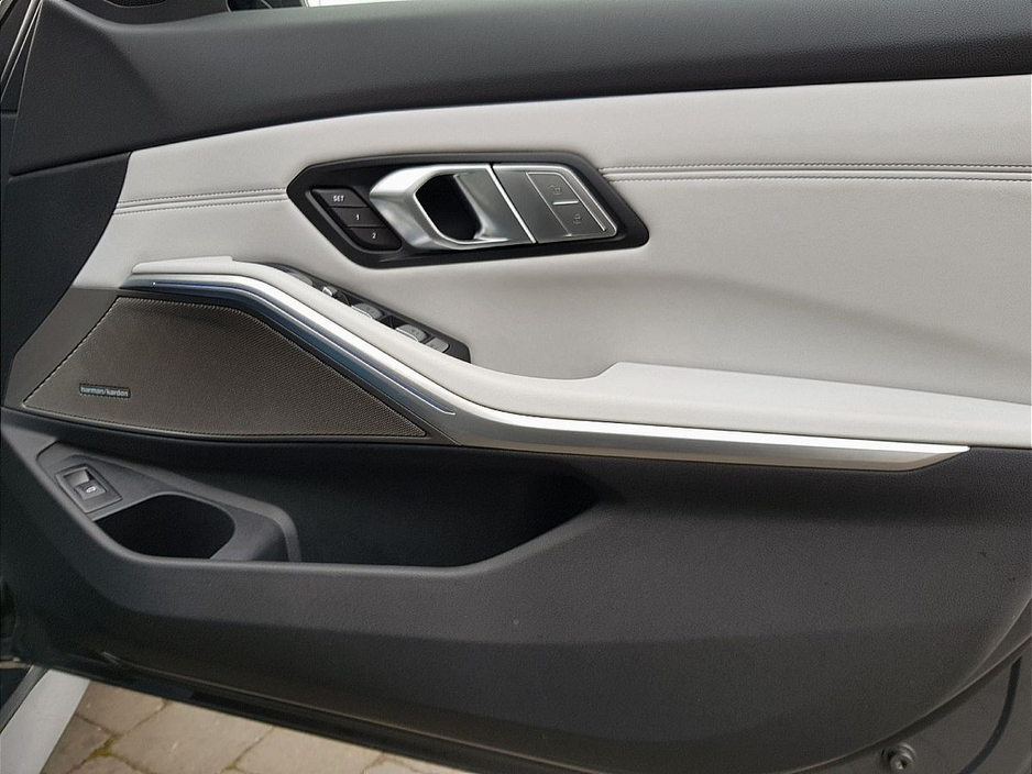 2022 BMW M3 Competition €84,995