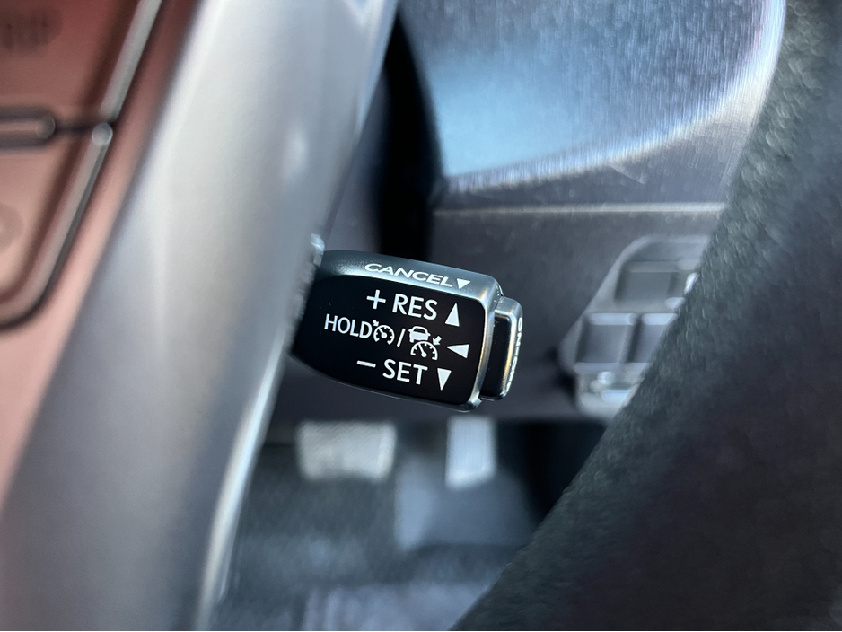 2019 Toyota Prius Alpha 7 SEATER AUTOMATIC HYBRID 1.8 PETROL //LOW MILES//ADAPTIVE CRUISE CONTROL//KEYLESS ENTRY//REVERSE CAMERA// €23,950