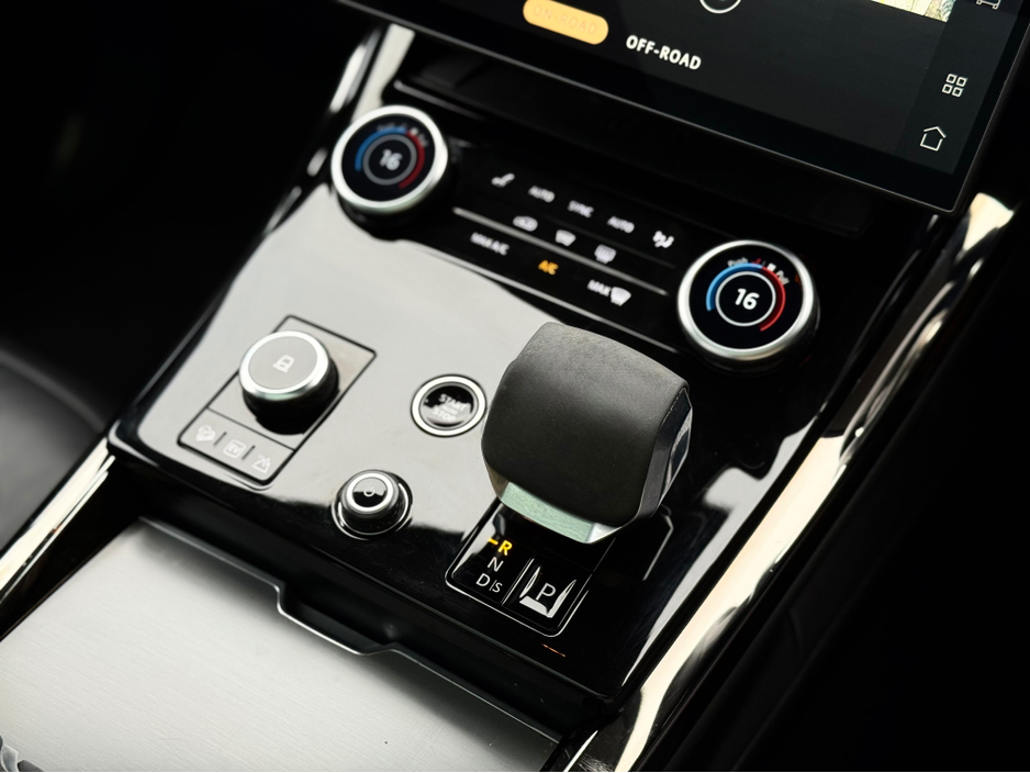 2023 Land Rover Range Rover Sport 3.0 P440E SE €89,950