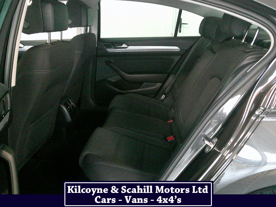 2022 Volkswagen Passat BUSINESS 2.0 TDI MANUAL 6SPEED FWD 150 4DR €27,900