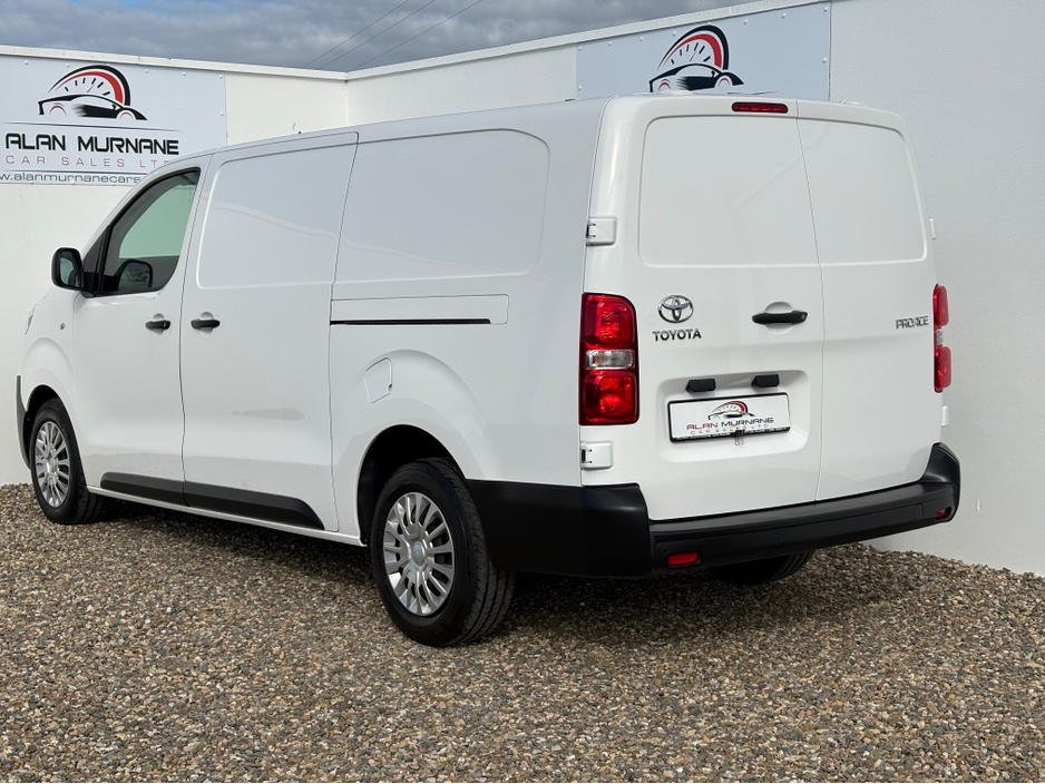 2022 Toyota Proace ICON L2 €15,500