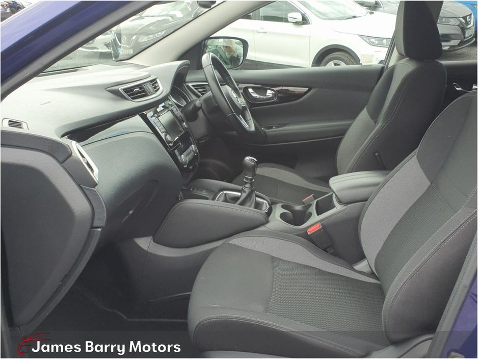 2020 Nissan Qashqai 1.3 PET SV Safety Shield with Front & Rear Sensors €18,950