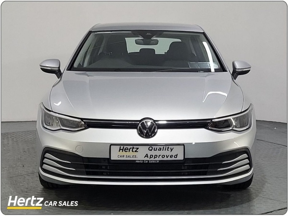 2023 Volkswagen Golf LIFE 2.0 TDI 115HP Diesel Manual €26,995