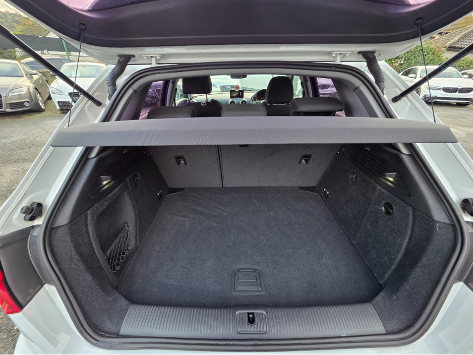 2017 Audi A3 SPORTS EDITION 1.4 TFSI  VIRTUAL COCKPIT - NAVIGATION -CARPLAY ANDROID AUTO - REVERSING CAMERA / PARKING SENSORS - DRIVE MODE €18,500