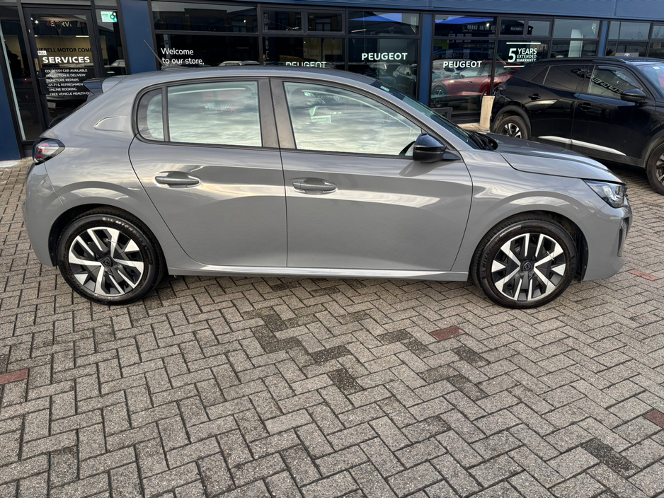 2024 Peugeot 208  €19,950