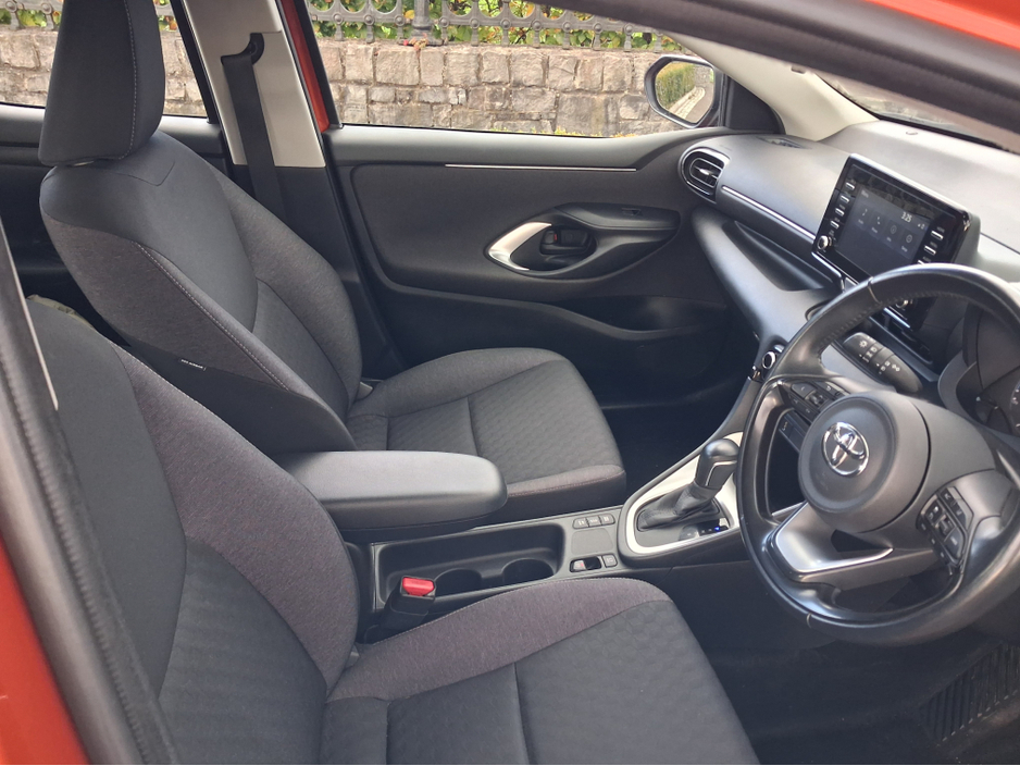 2022 Toyota Yaris 1.5 HYBRID 5DR AUTO 3 MONTH WARRANTY €17,950