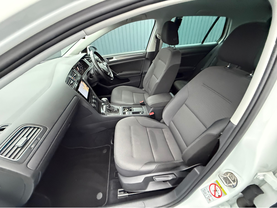 2018 Volkswagen Golf HIGHLINE - 1.2 PETROL - AUTO - 12M WARRANTY - CAR: 1624 €14,950