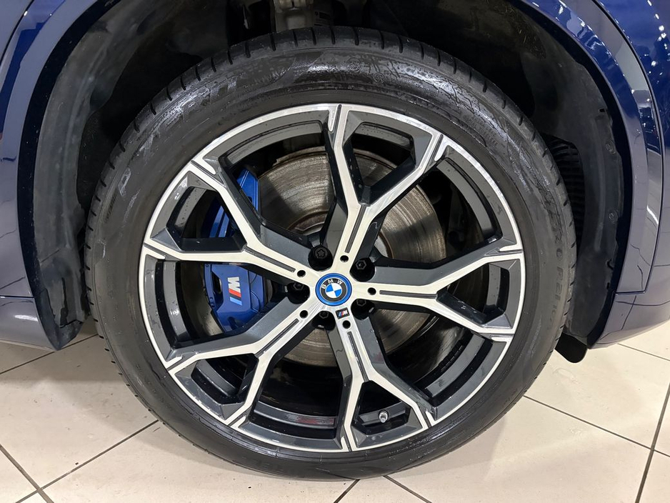 2022 BMW X5 45e M-SPORT HYBRID=TECH/COMFORT/SKY LOUNGE PACKAGES=LOW MILES//FULL BMW SERVICE HISTORY=222 REG=ORIGINAL IRISH SUPPLIED//TAILORED FINANCE PACKAGES AVA €66,995