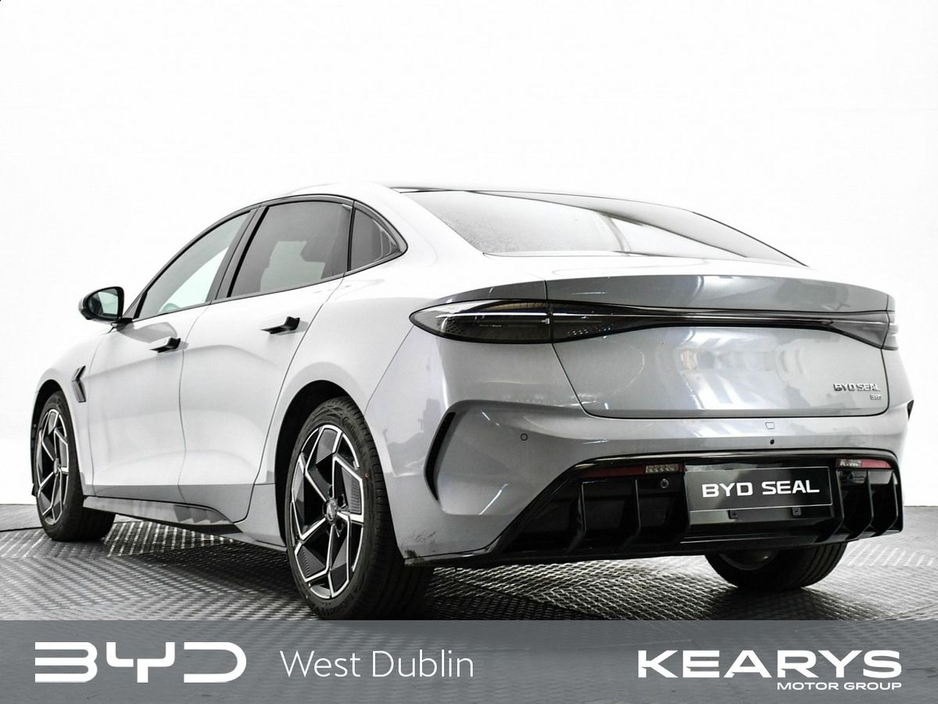 2026 BYD Seal Order your 261 Seal RWD Design Indigo Grey today!