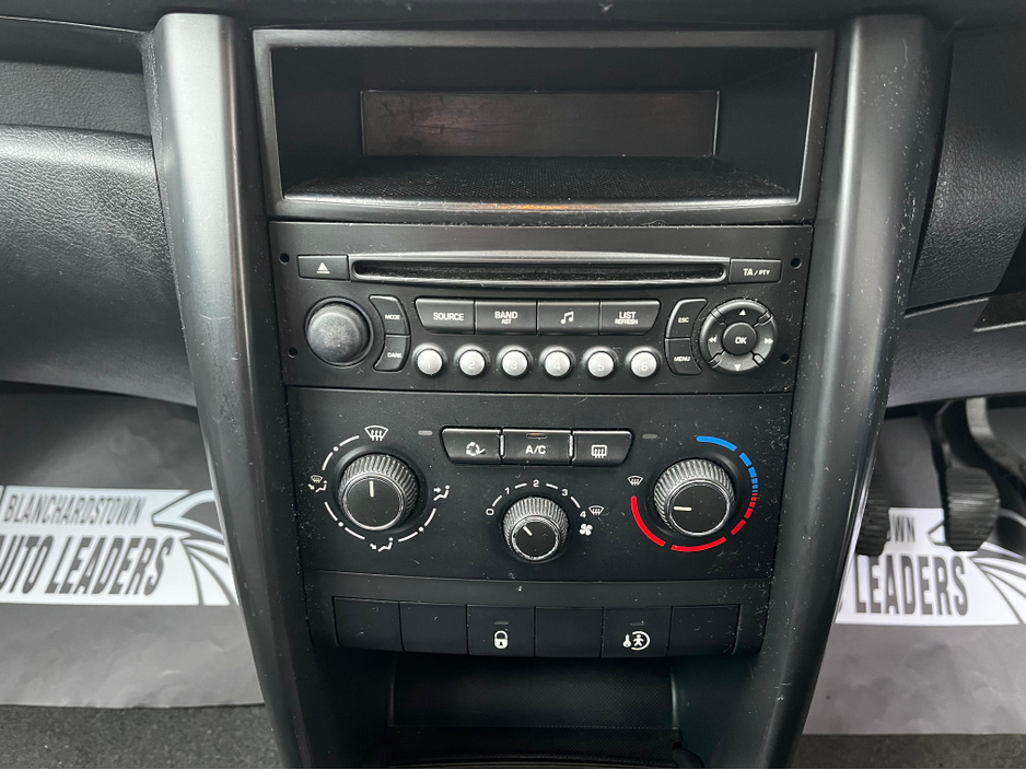 2011 Peugeot 207 1.4 SE 94 BHP LOW KM €2,900