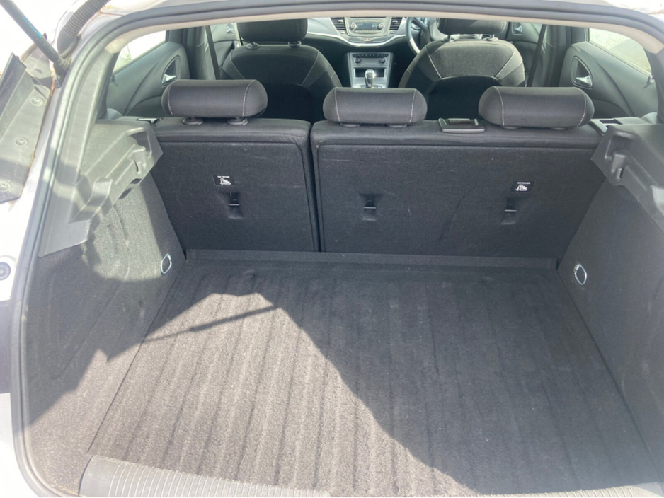 2019 Opel Astra 1.0 petrol 5 door hatchback €12,750