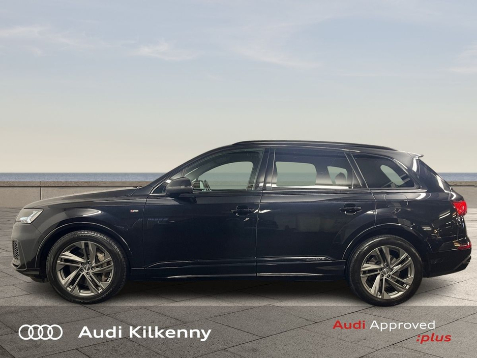 2021 Audi Q7 55 TFSI e S Line Black Edition - 381 bhp €53,900