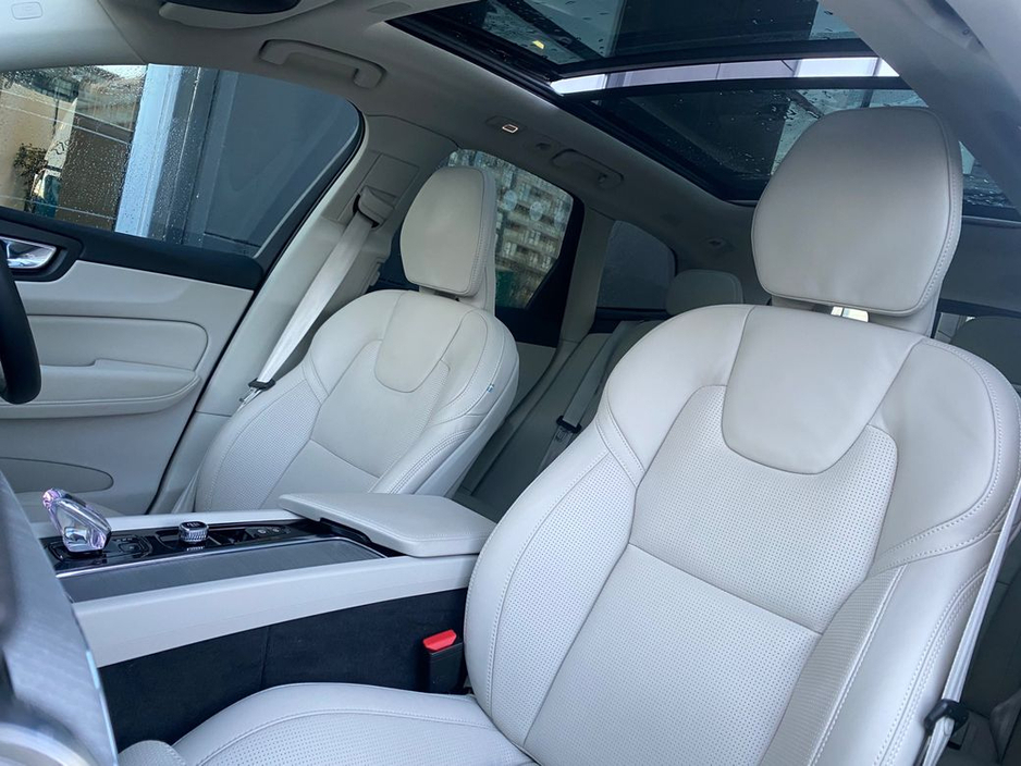 2025 Volvo XC60 T8 Ultra Recharge AWD Auto (PHEV) €67,900