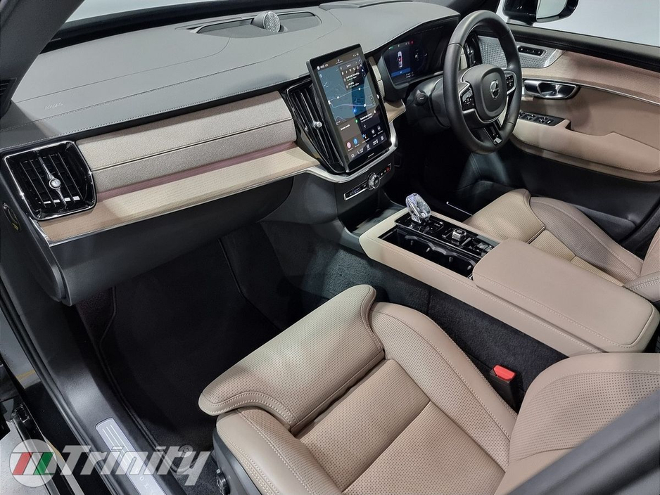 2025 Volvo XC90 * ULTRA * T8 2.0 PHEV * AWD * AUTOMATIC * STUNNING SUV * TRINITY VOLKSWAGEN *