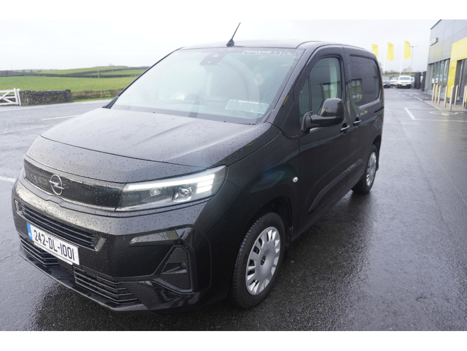 2024 Opel Combo SPORT L1H1-1.5 100PS D-6SP