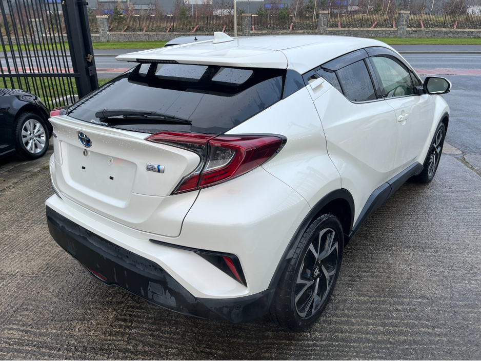 2018 Toyota C-HR 1.8 HYBRID AUTO LOW KM HIGH SPEC €19,450