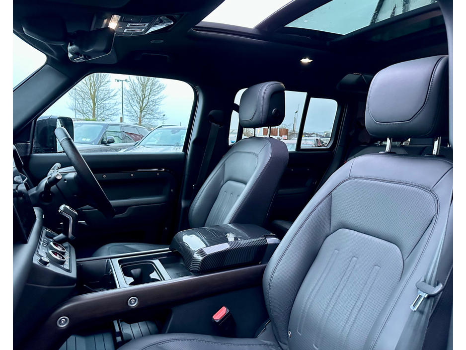 2023 Land Rover Defender ++HIGH SPEC++ 110 2.0 P400E X 404PS