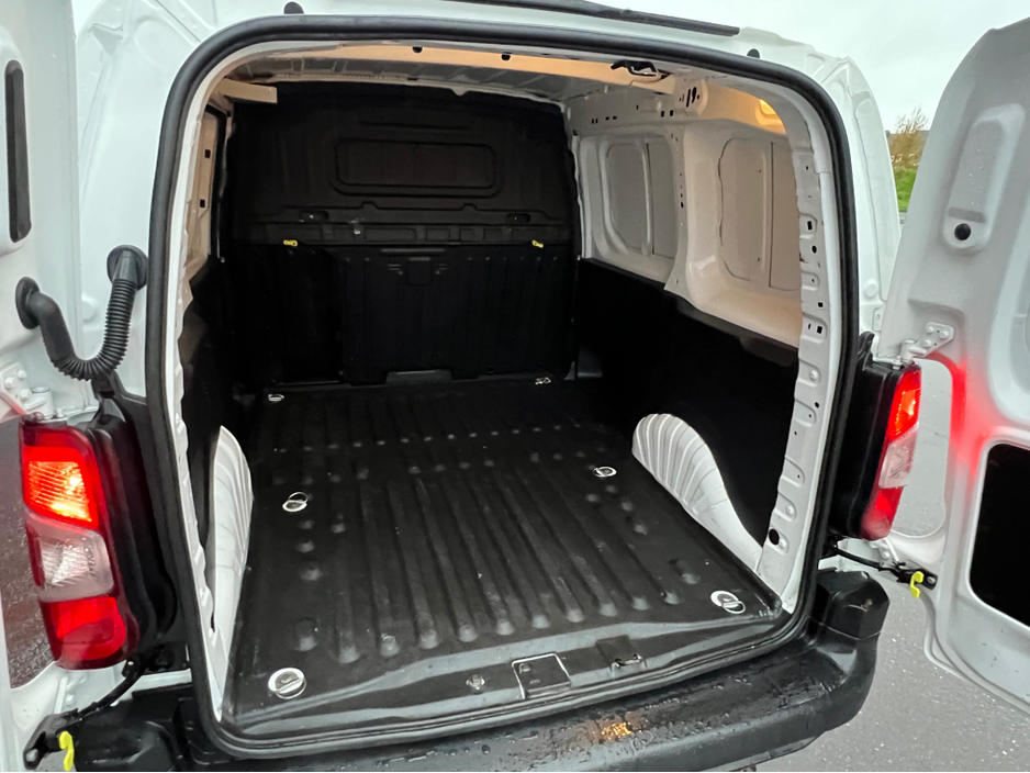 2020 Peugeot Partner 1.5 BLUE HDI 75 PANELL PANELLED 6.2 3 €9,900