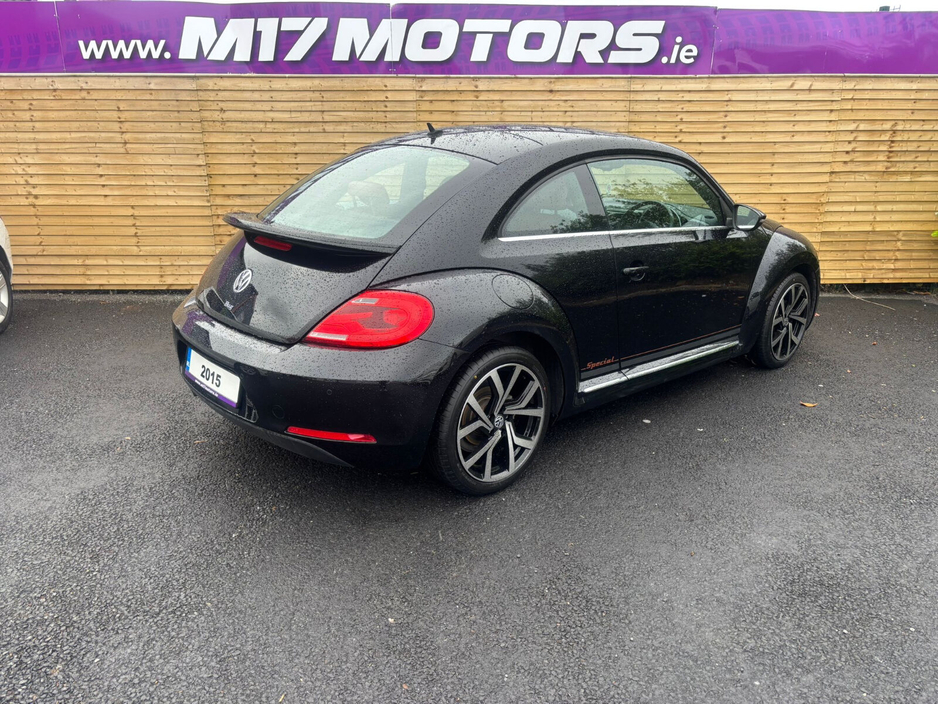 2015 Volkswagen Beetle  €12,950