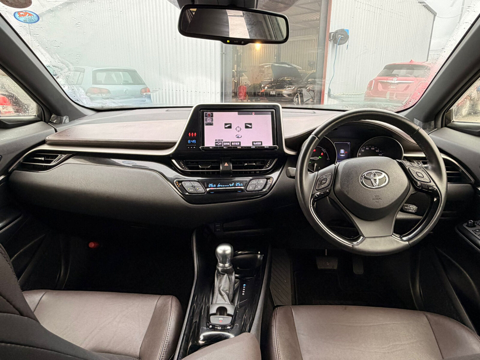 2017 Toyota C-HR  €19,000